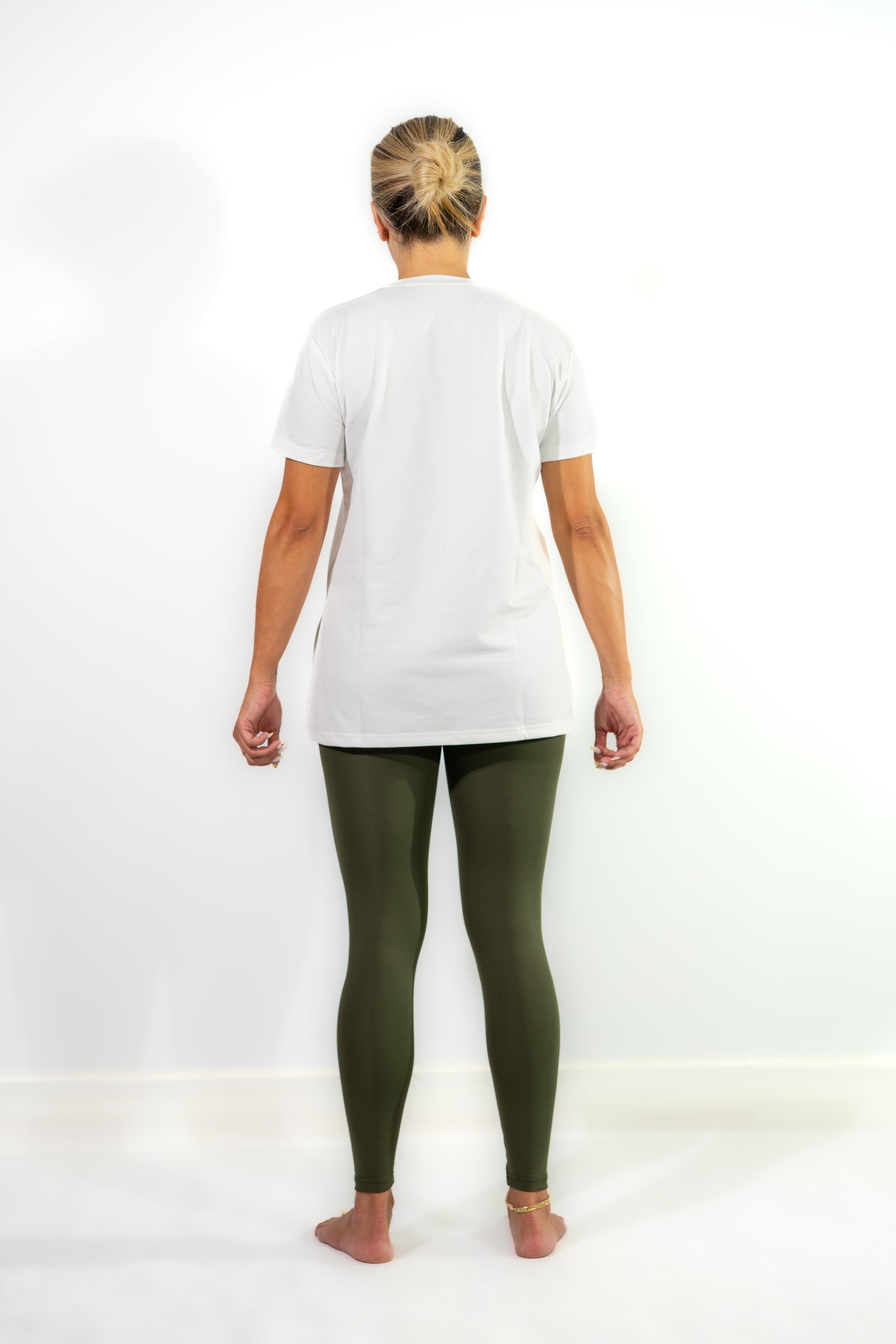ESSENTIAL LONGLINE
OVERSIZED TEE-PEARL WHITE